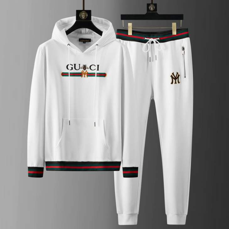 Picture of Gucci Sweater Suits _SKUGucciM-4XL25cr57640041